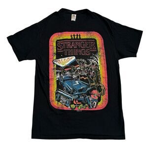 Strangers‎ Things Men's Day Retro Poster Design Short Sleeve T-Shirt Size Medium